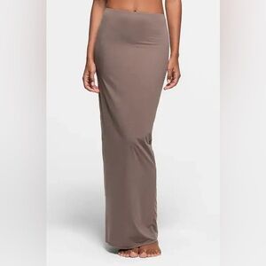 Skims Fits Everybody Maxi Skirt